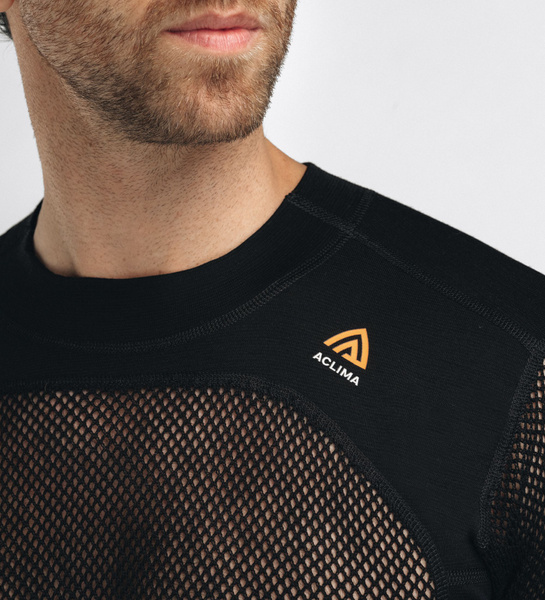 WoolNet Original Crewneck M's Jet Black | Aclima.com WoolNet Original Crewneck M's Jet Black | Aclima.com